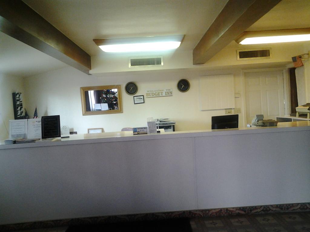 Budget Inn ทูลาเร ภายนอก รูปภาพ